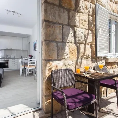 Depozit - One Bedroom With Terrace - Viska 10 Street *